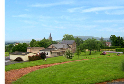 vue de la MARPA vers le bourg de Millay