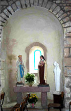 int�rieur de l'�glise de Millay